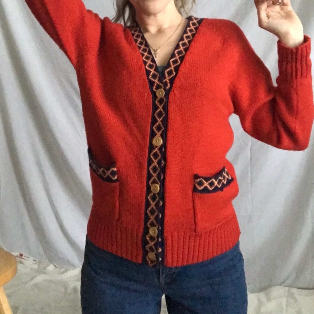 VINTAGE 70s Sweater Cardigan - definitely made between 1974 - 1988